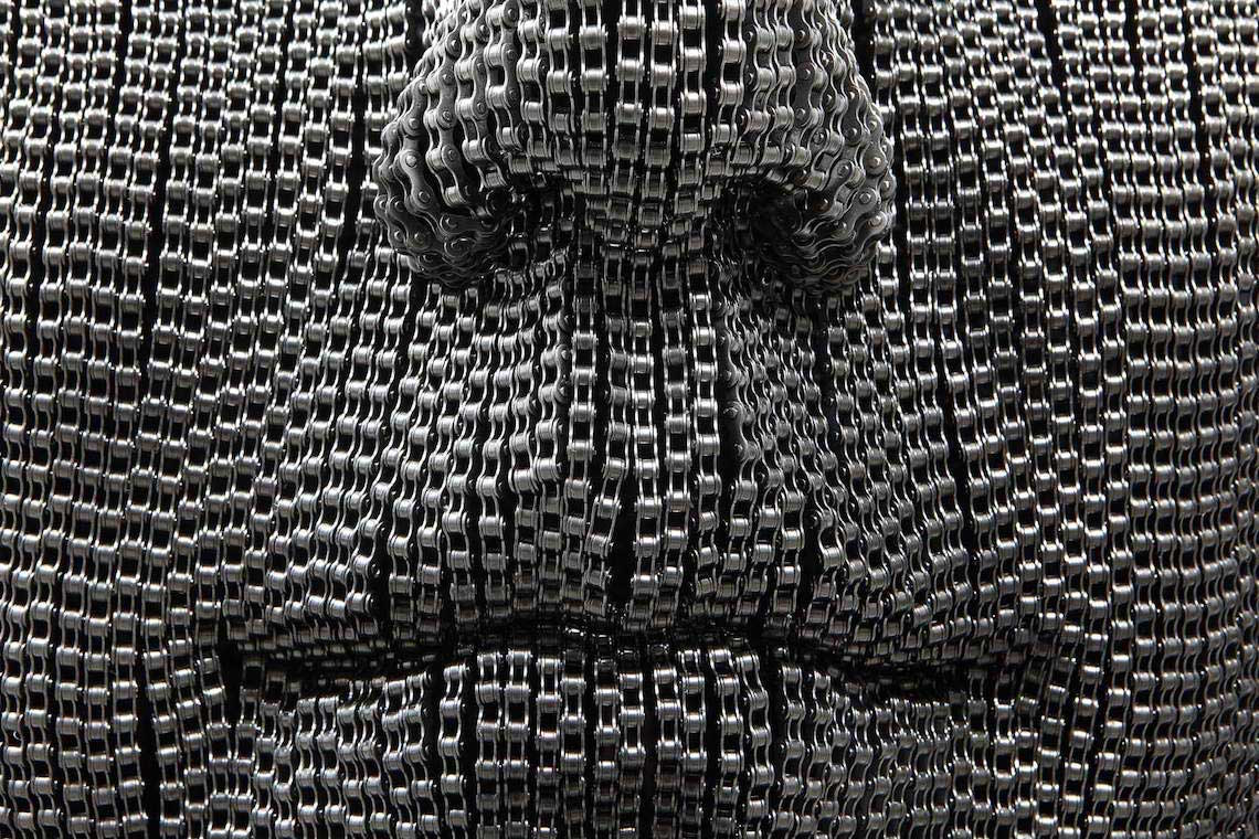 Seo Young Deok - Chain Sculptures | Collater.al