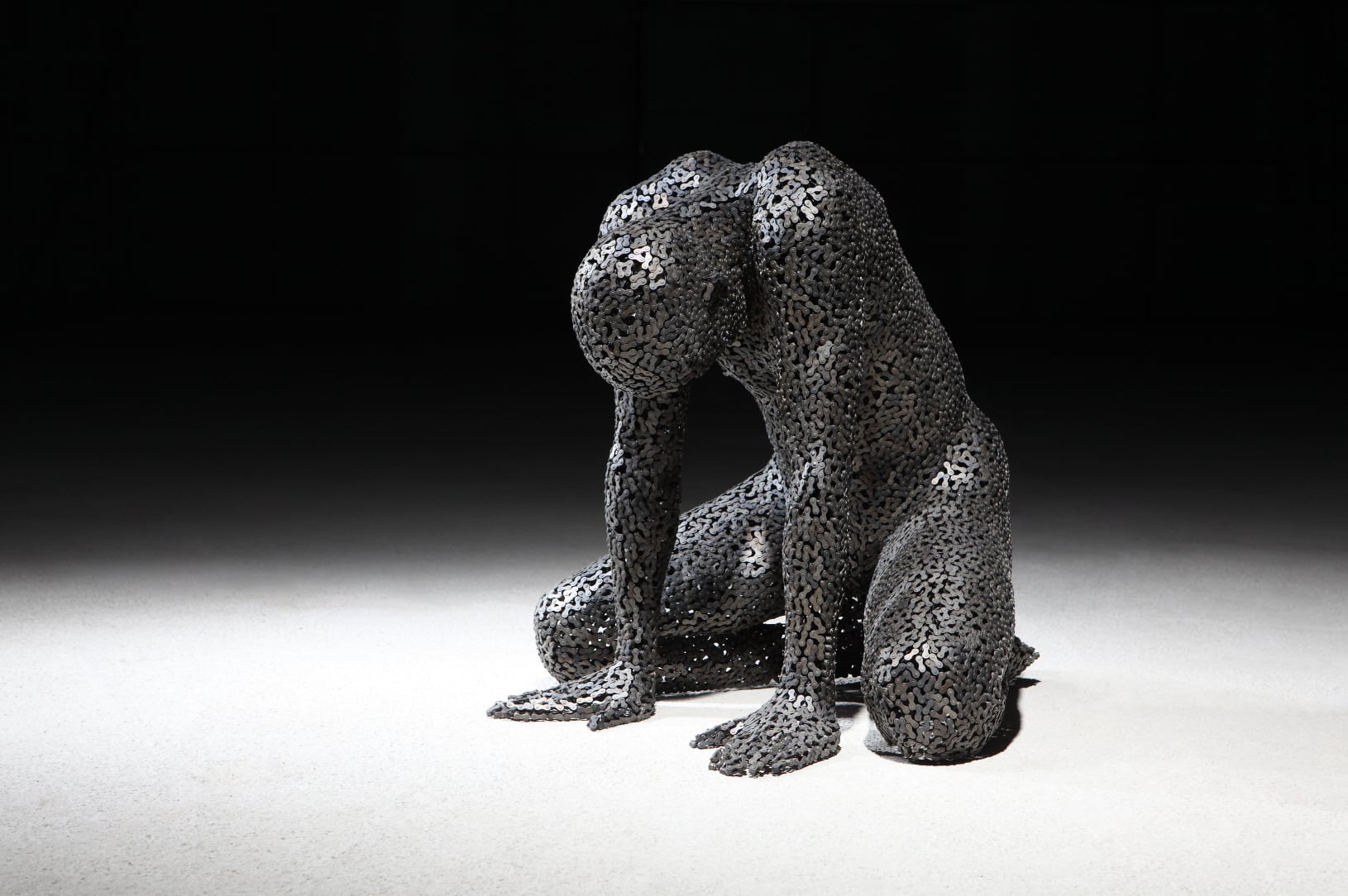 Seo Young Deok - Chain Sculptures | Collater.al