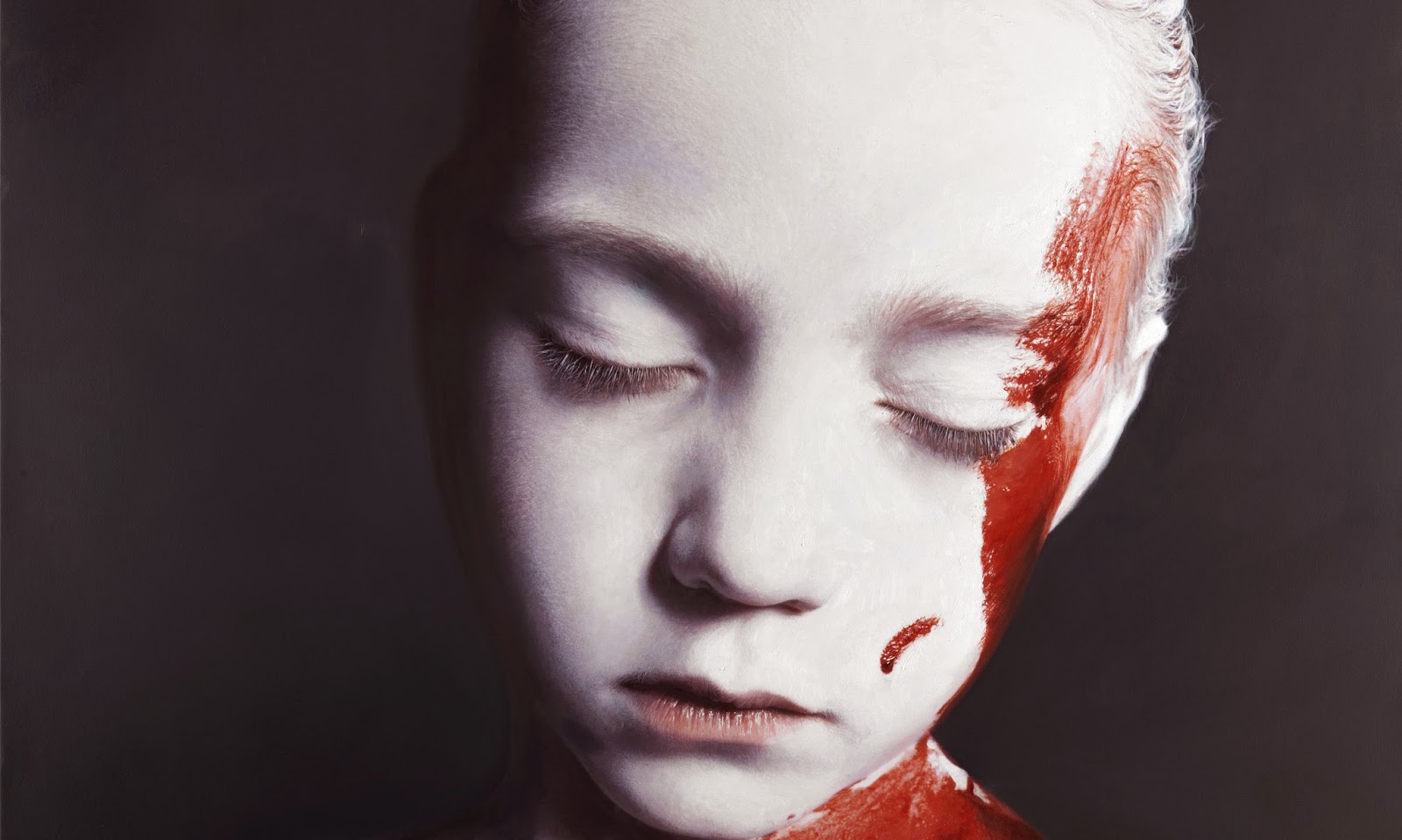 I bambini ritratti dal pittore Gottfried Helnwein | Collater.al