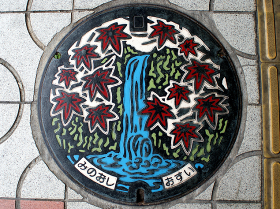 Japanese manhole cover - Tombini decorati