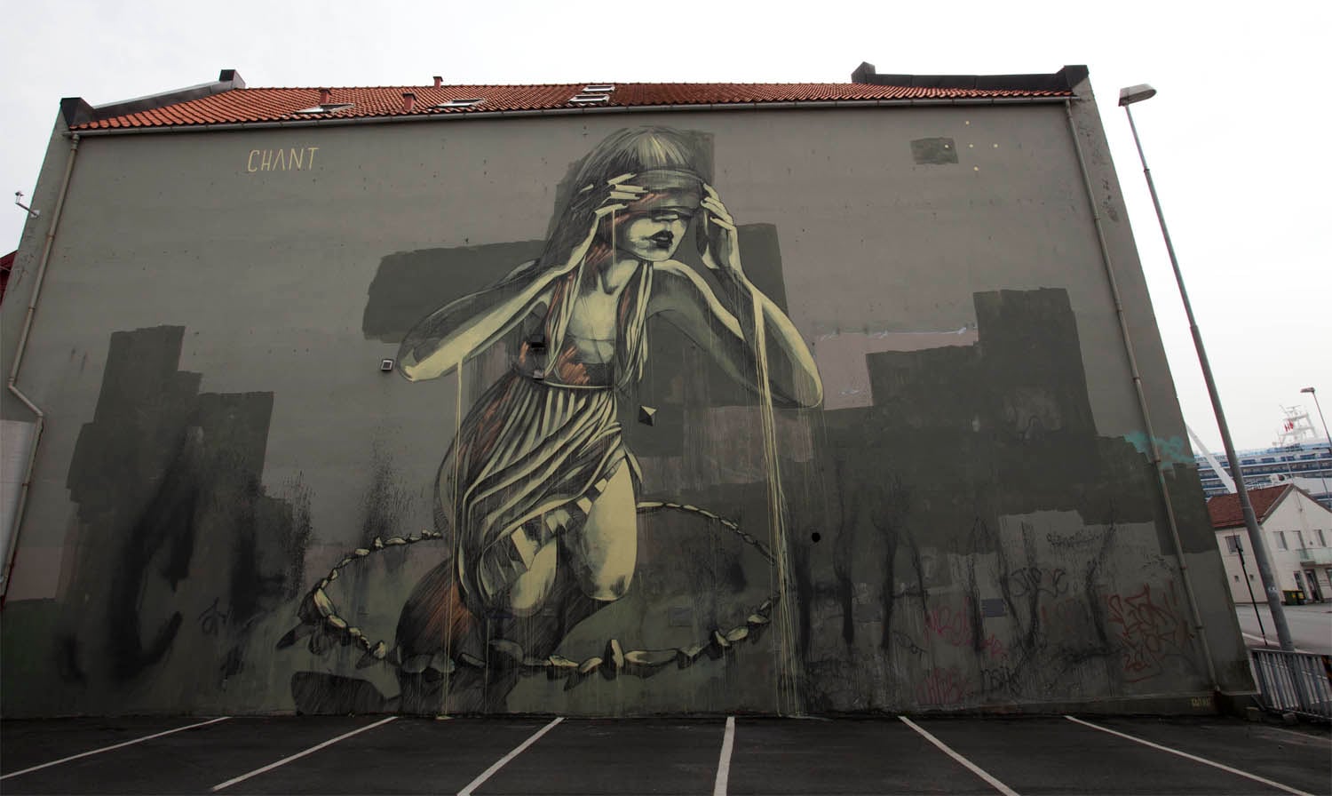 Le opere della street artist sudafricana Faith47 | Collater.al