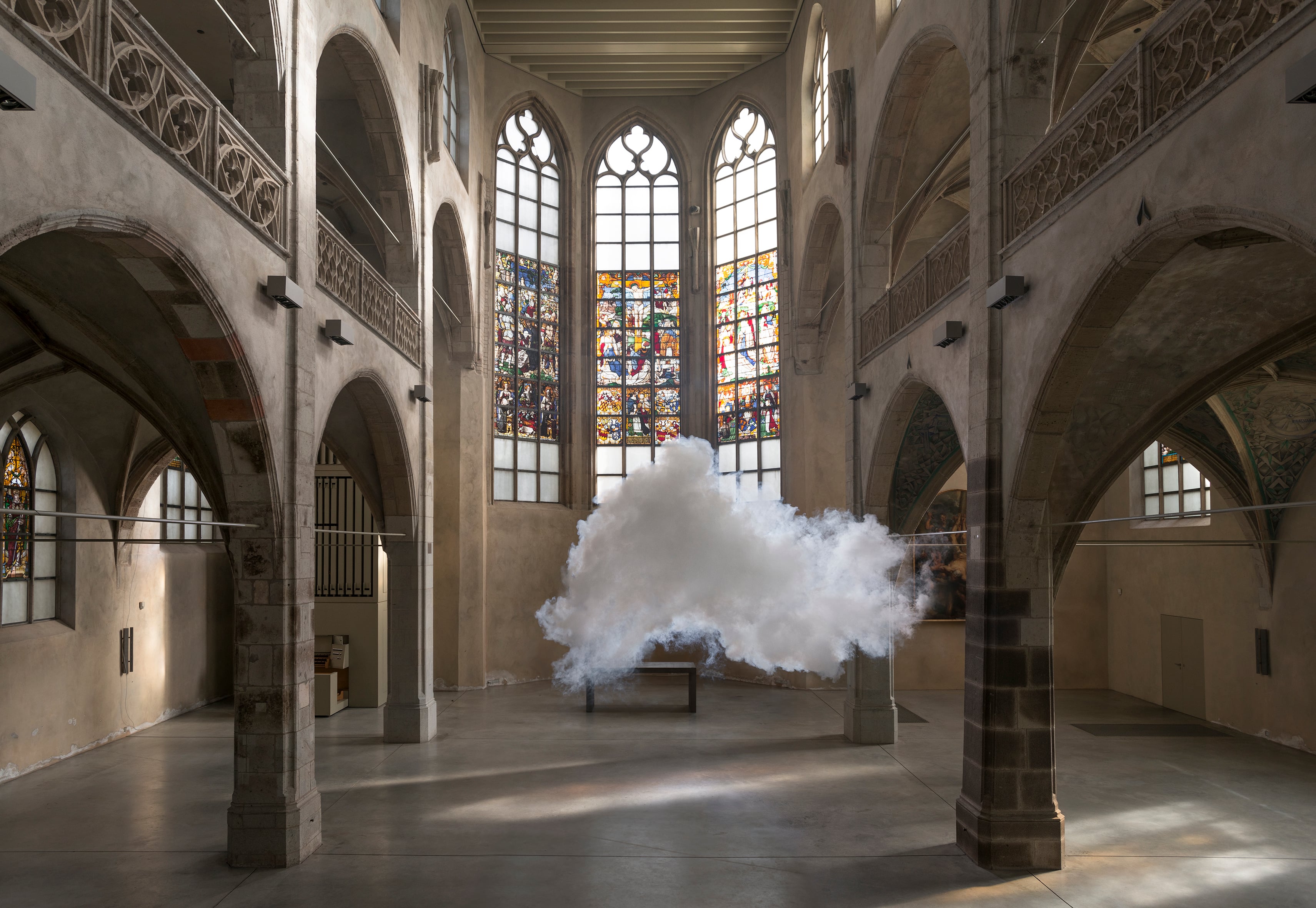 Nimbus, l'installazione atmosferica di Berndnaut Smilde | Collater.al