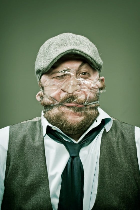 Scotch Tape - Persone con il volto deformato dallo scotch Scotch Tape - Persone con il volto deformato dallo scotch