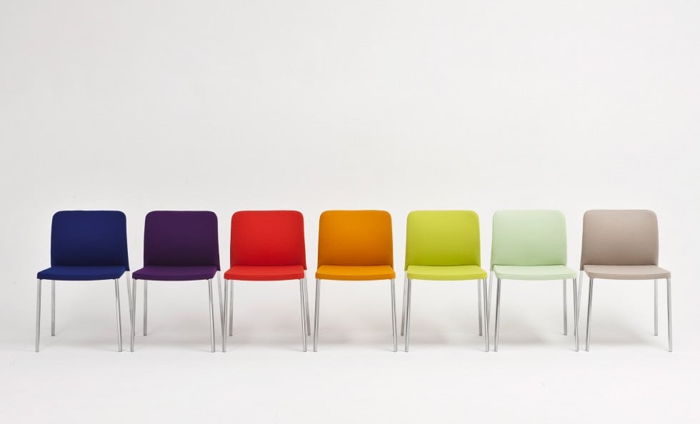 Kartell goes Taschen - The culture of plastics