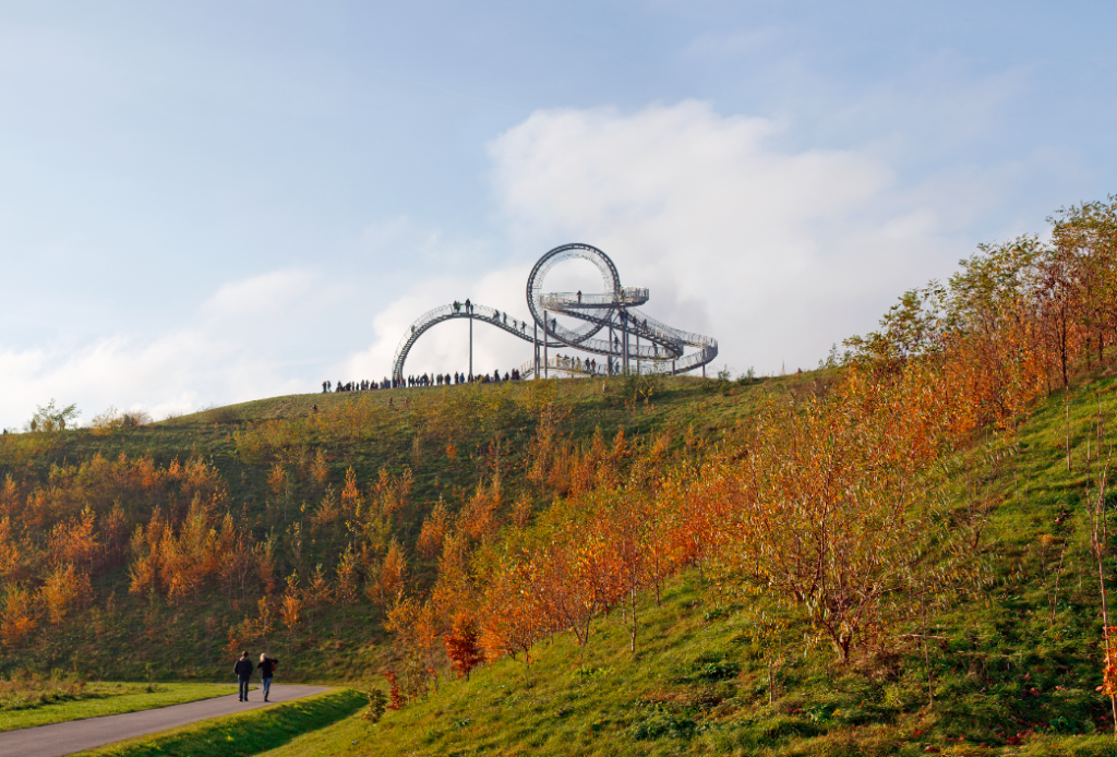 Tiger & Turtle - L'opera progettata come un rollercoaster
