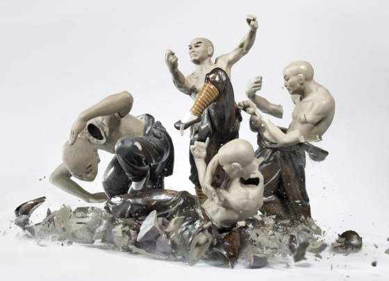Martin Klimas - Porzellanfiguren - Foto ad alta velocità di statuette di porcellana in pezzi. Martin Klimas - Porzellanfiguren - Foto ad alta velocità di statuette di porcellana in pezzi.