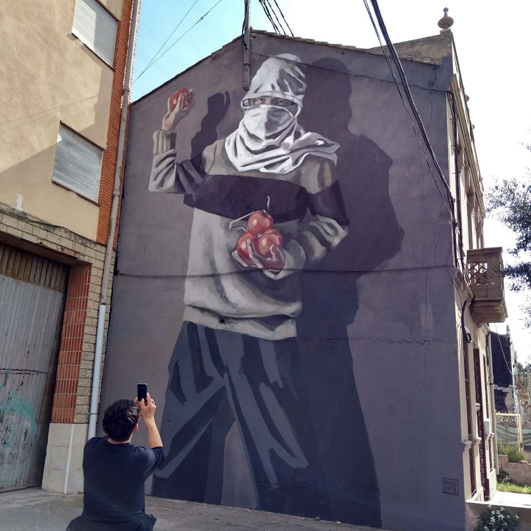 La street art intima dell'artista spagnola Hyuro | Collater.al