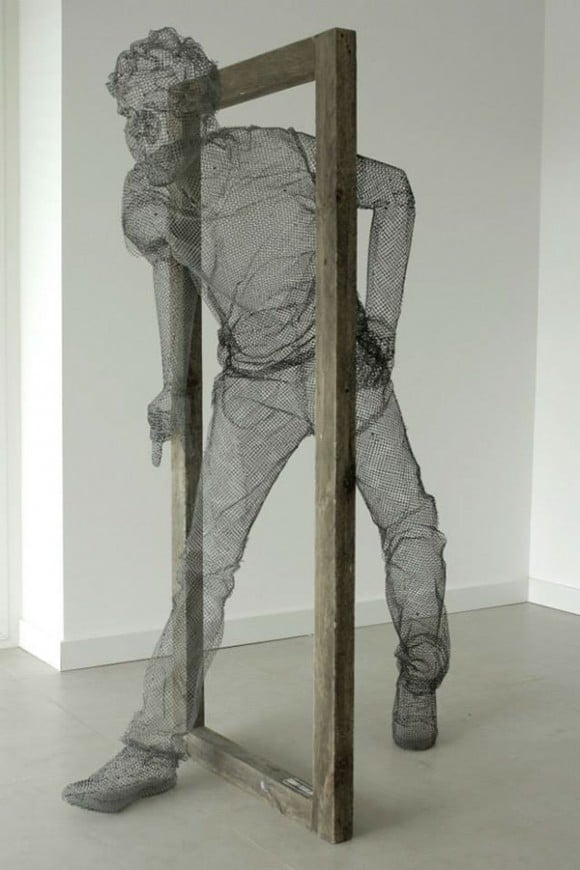 light, camera, action! - Edoardo Tresoldi - Met Wire Sculptures | Collater.al