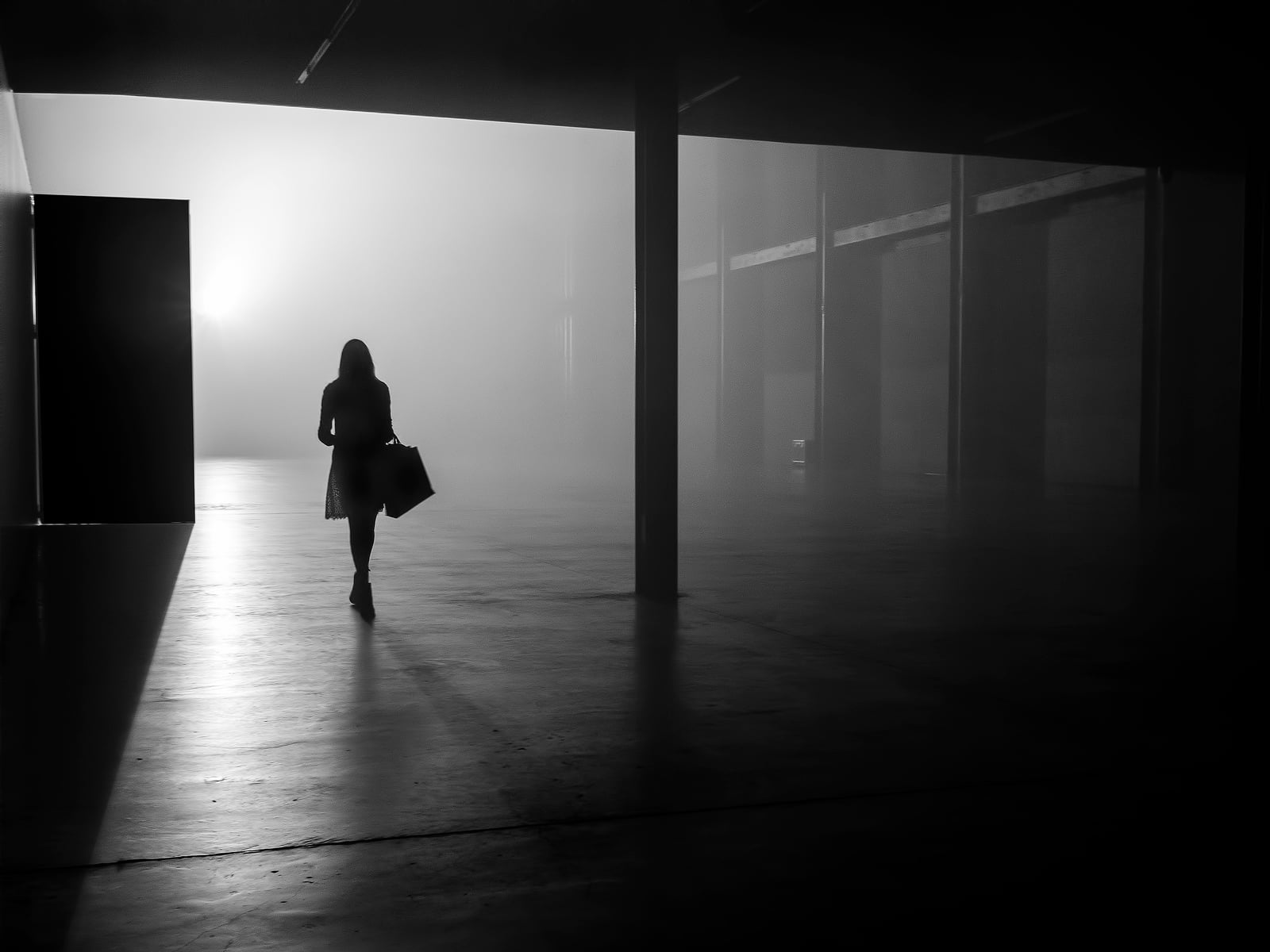 Il bianco e nero del fotografo londinese Rupert Vandervell | Collater.al
