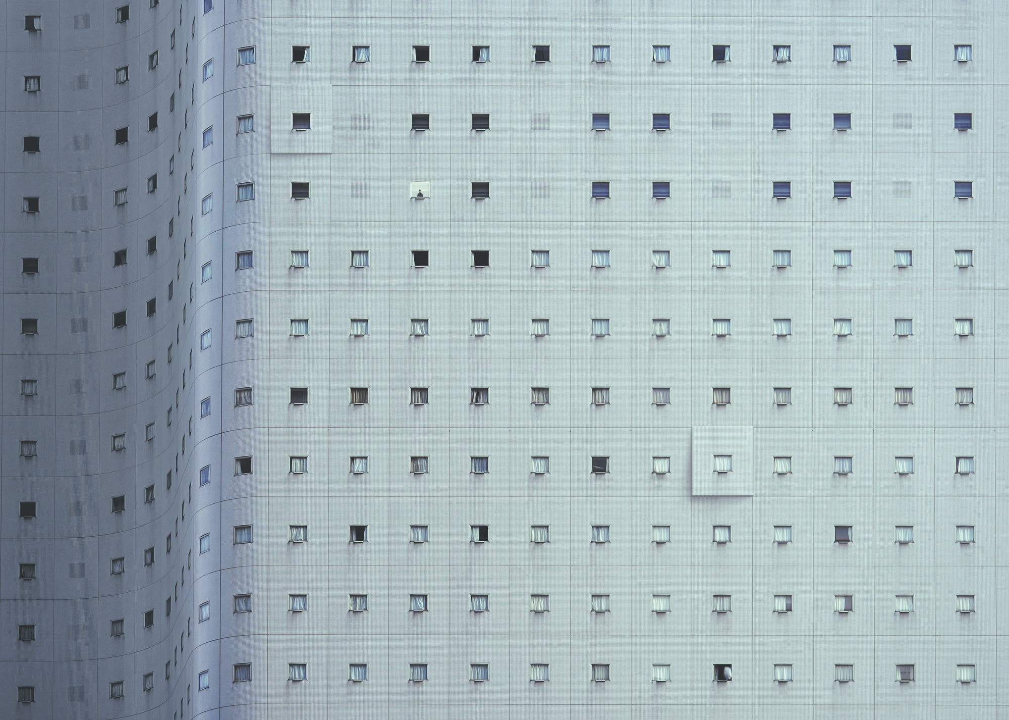 Trapped in Tokyo - Le GIF surreali di Nina Geometrieva e Damjan Cvetkov-Dimitrov | Collater.al