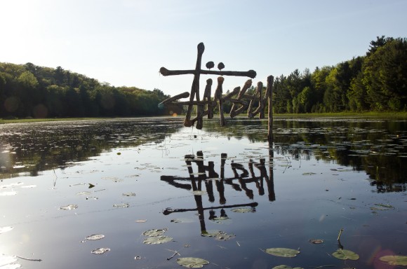 Le Installazioni Tipografiche di Trevor Wheatley | Collater.al