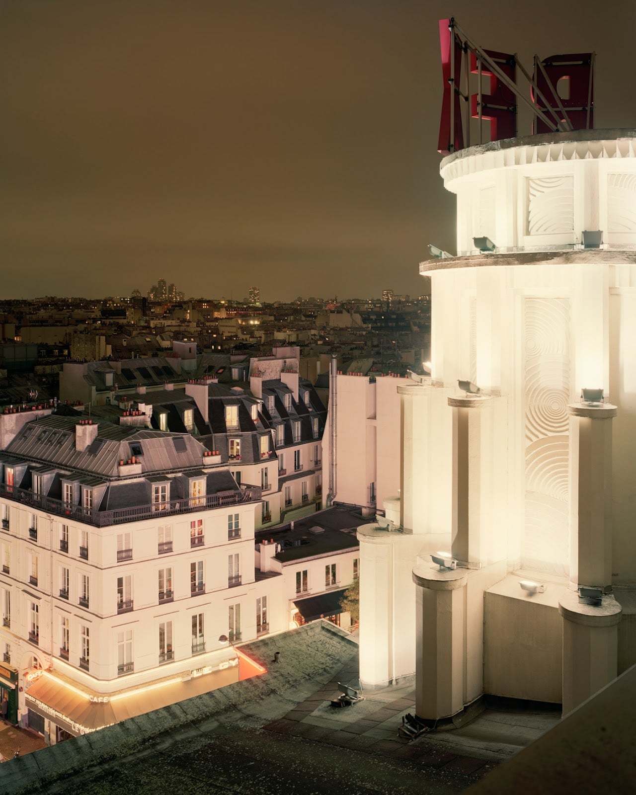 Parigi e gli scatti insonni di Alain Cornu | Collater.al