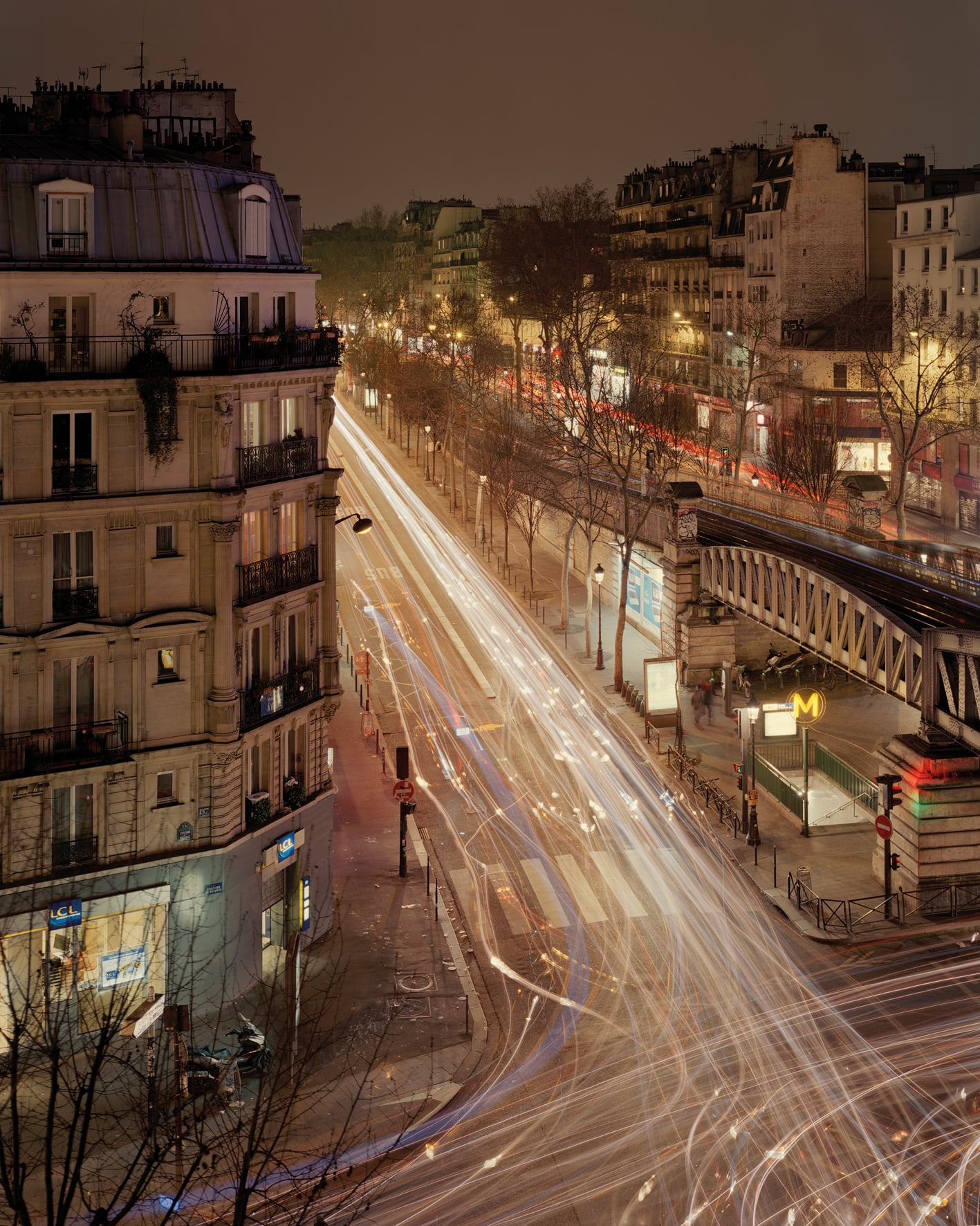 Parigi e gli scatti insonni di Alain Cornu | Collater.al