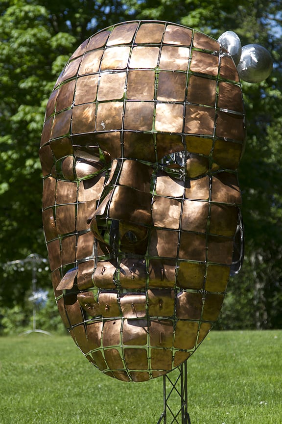 Le sculture cinetiche di Anthony Howe | Collater.al