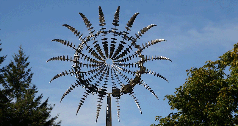 Le sculture cinetiche di Anthony Howe | Collater.al