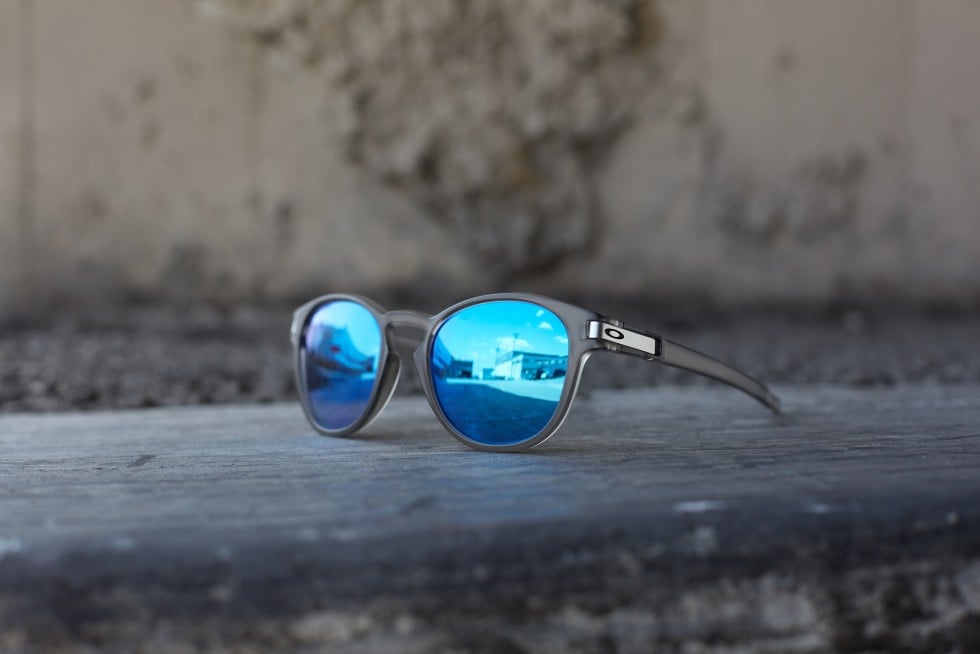 I nuovi occhiali da sole OAKLEY Latch