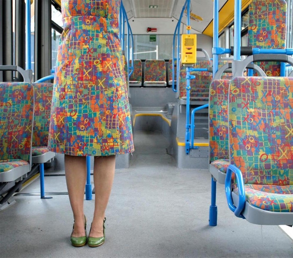 Bustour - I viaggi invisibili di Menja Stevenson | Collater.al