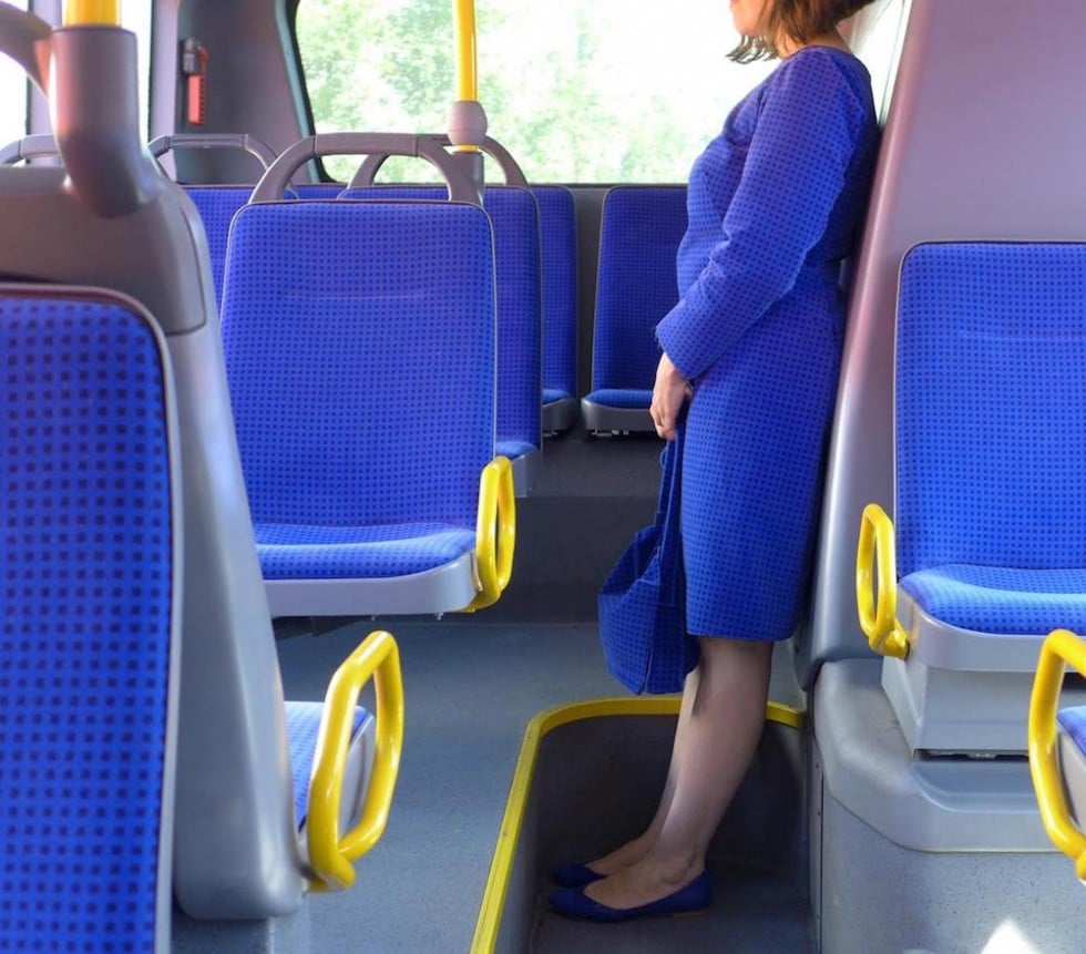 Bustour - I viaggi invisibili di Menja Stevenson | Collater.al