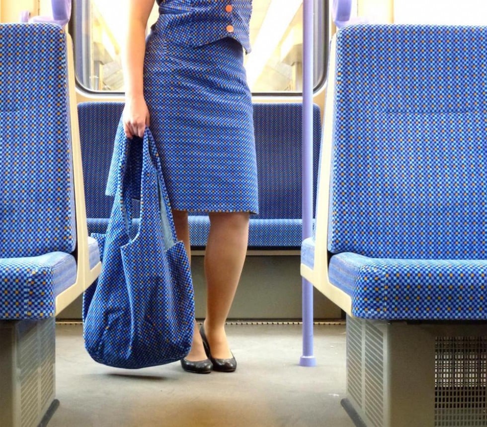 Bustour - I viaggi invisibili di Menja Stevenson | Collater.al