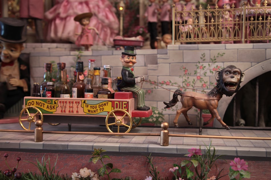 Memory Lane - Il macabro diorama di Mark Ryden | Collater.al