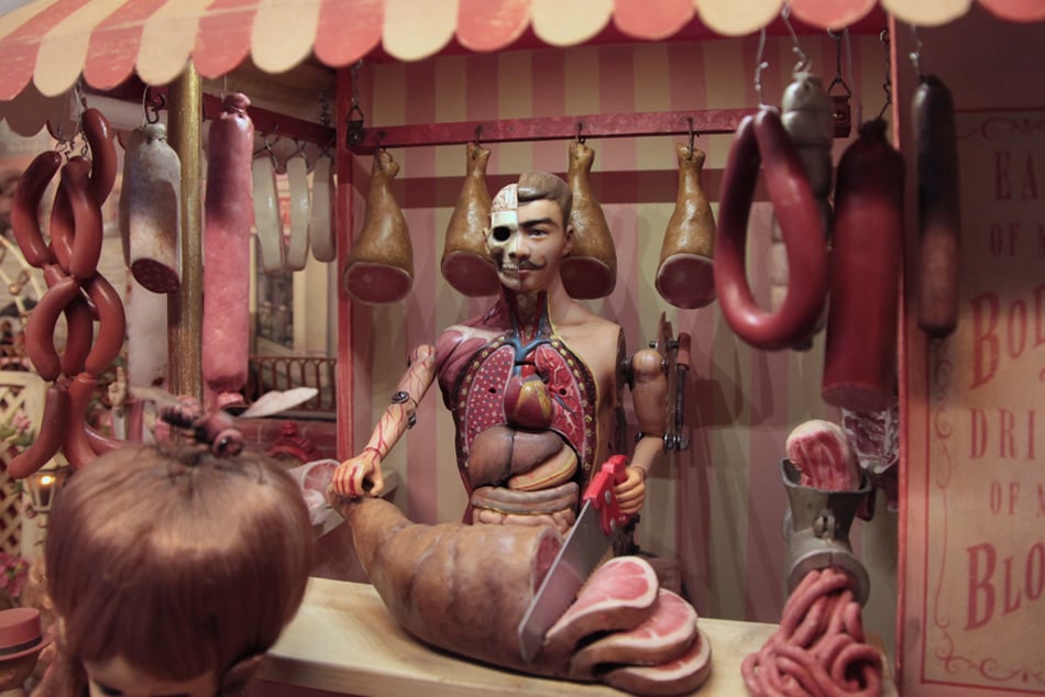Memory Lane - Il macabro diorama di Mark Ryden | Collater.al