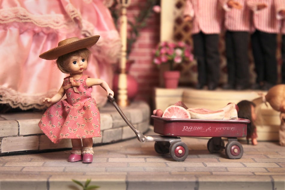 Memory Lane - Il macabro diorama di Mark Ryden | Collater.al