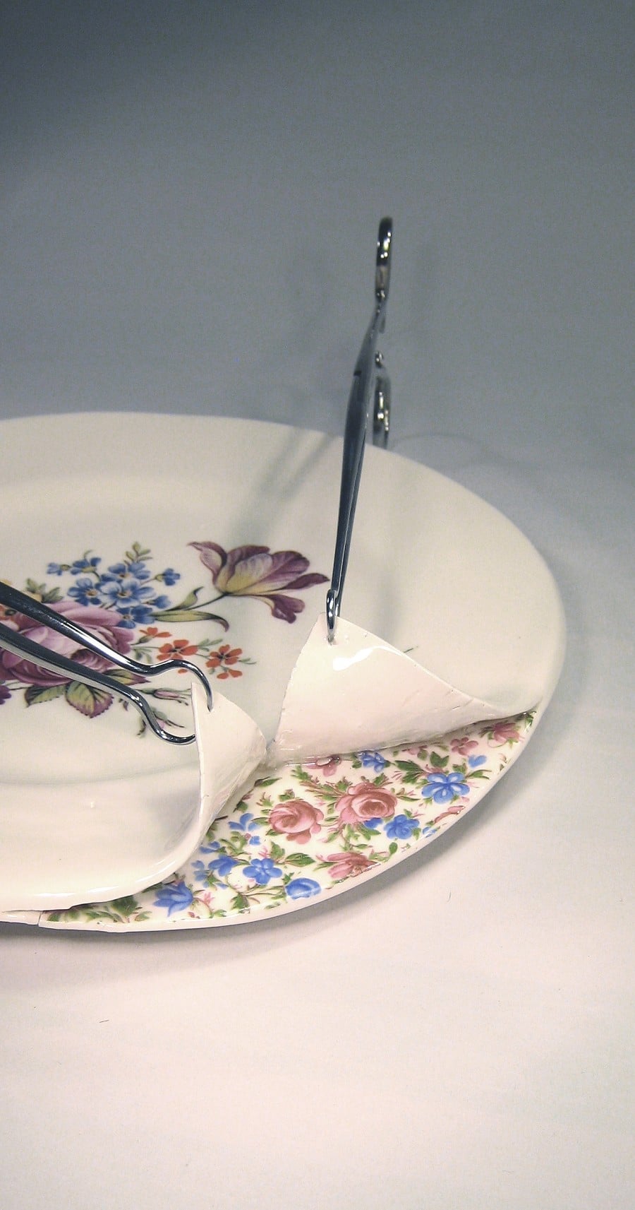 Under the Surface - Ceramiche modificate chirugicamente | Collater.al