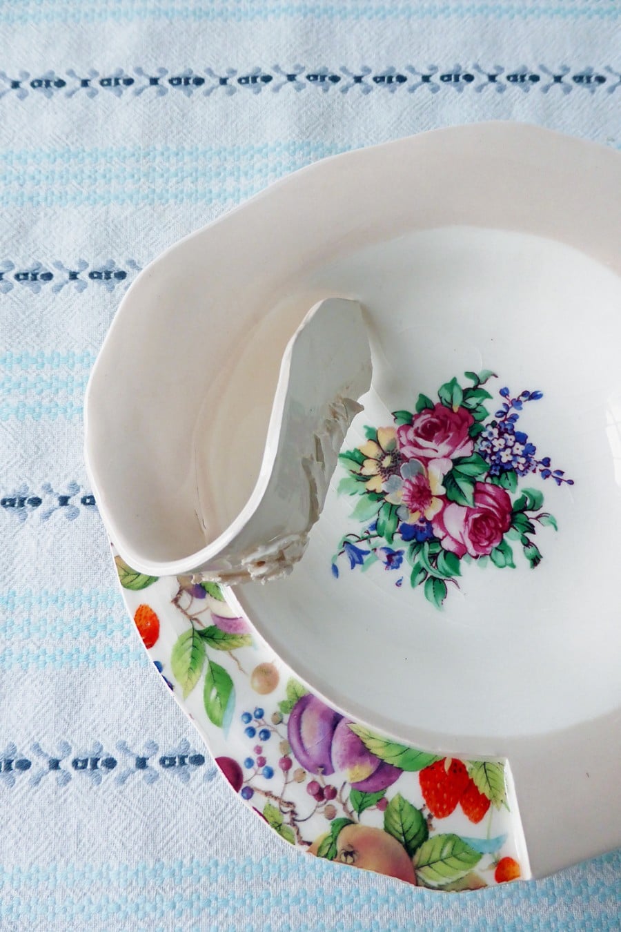 Under the Surface - Ceramiche modificate chirugicamente | Collater.al