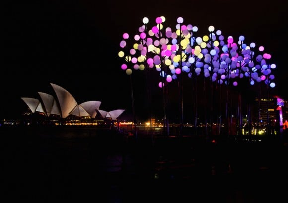 Le installazioni al neon di Angus Muir Design | Collater.al