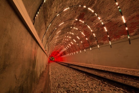 Le installazioni al neon di Angus Muir Design | Collater.al