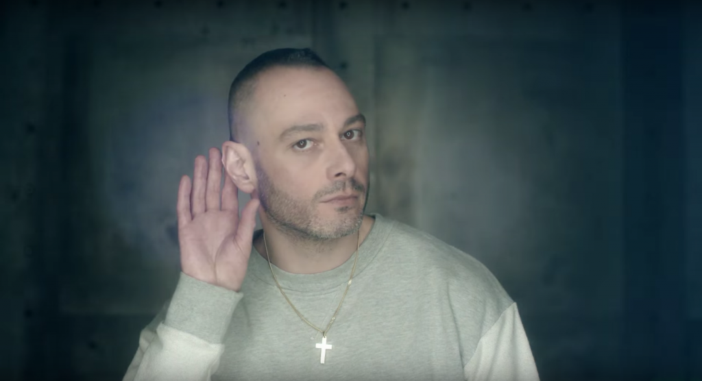 Guarda Fenomeno, il nuovo video di Fabri Fibra