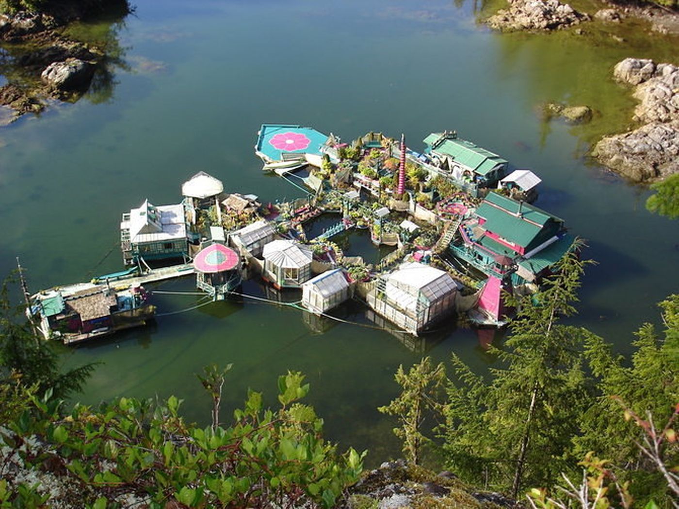 Freedom Cove, una casa sull’acqua | Collater.al