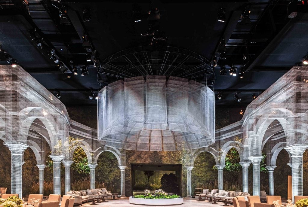 Archetype, l’ultima scenografica installazione di Edoardo Tresoldi in Medio Oriente | Collater.al
