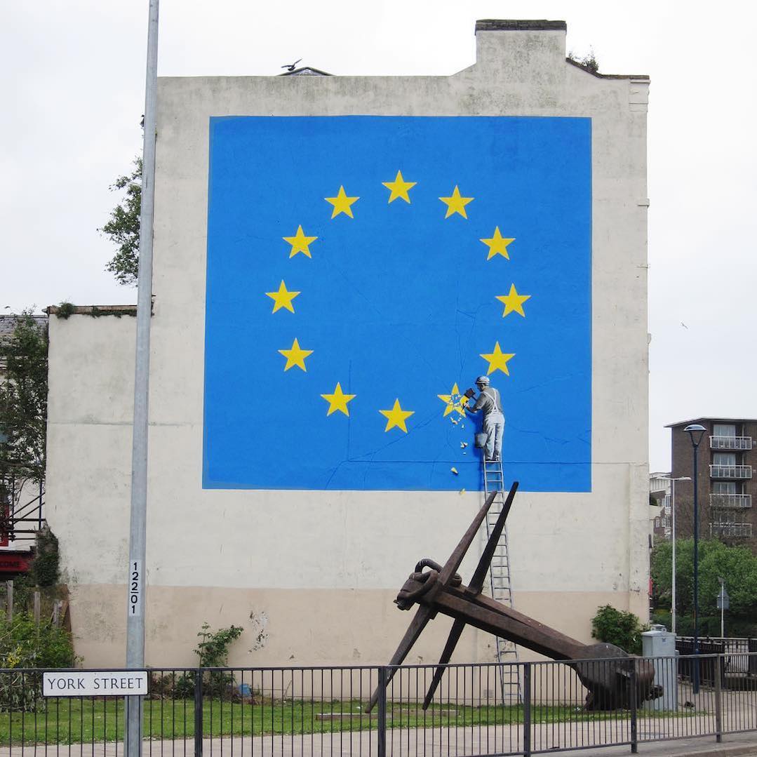 La Brexit nel nuovo murales di Banksy a Dover | Collater.al