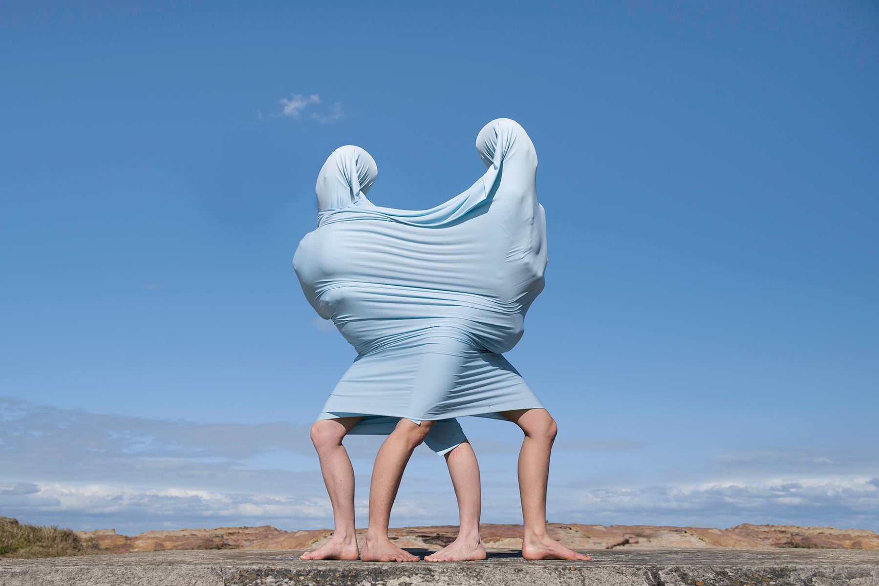 Moulding, i corpi fluidi di Prue Stent e Honey Long | Collater.al