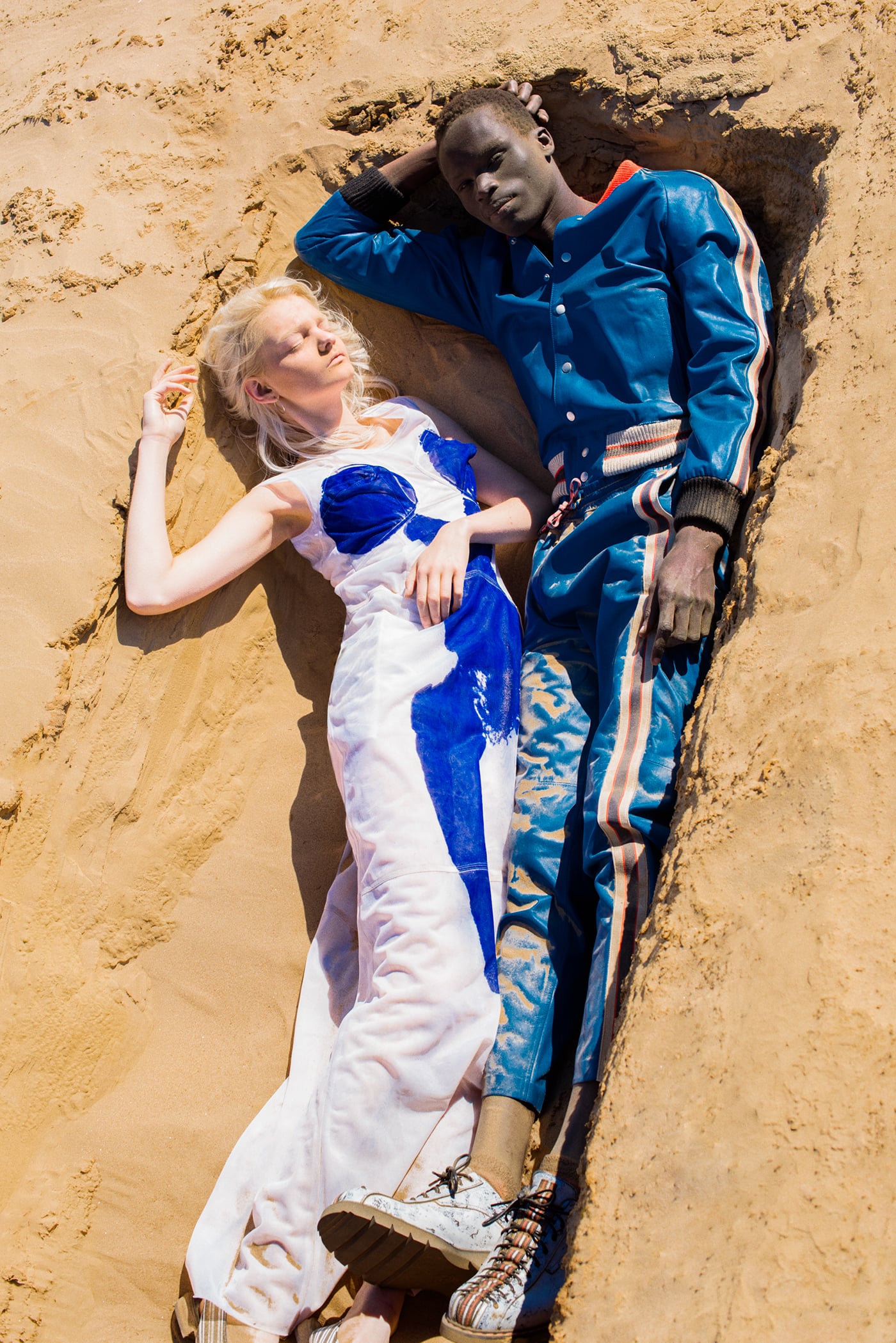 The Sun Of The White Desert, i colori del deserto nella nuova serie di Elizaveta Porodina | Collater.al