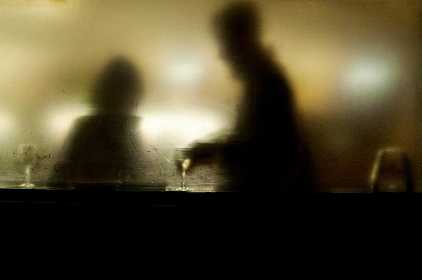 Behind A Glass, i riflessi della città nel scatti di Umberto Verdoliva | Collater.al 1