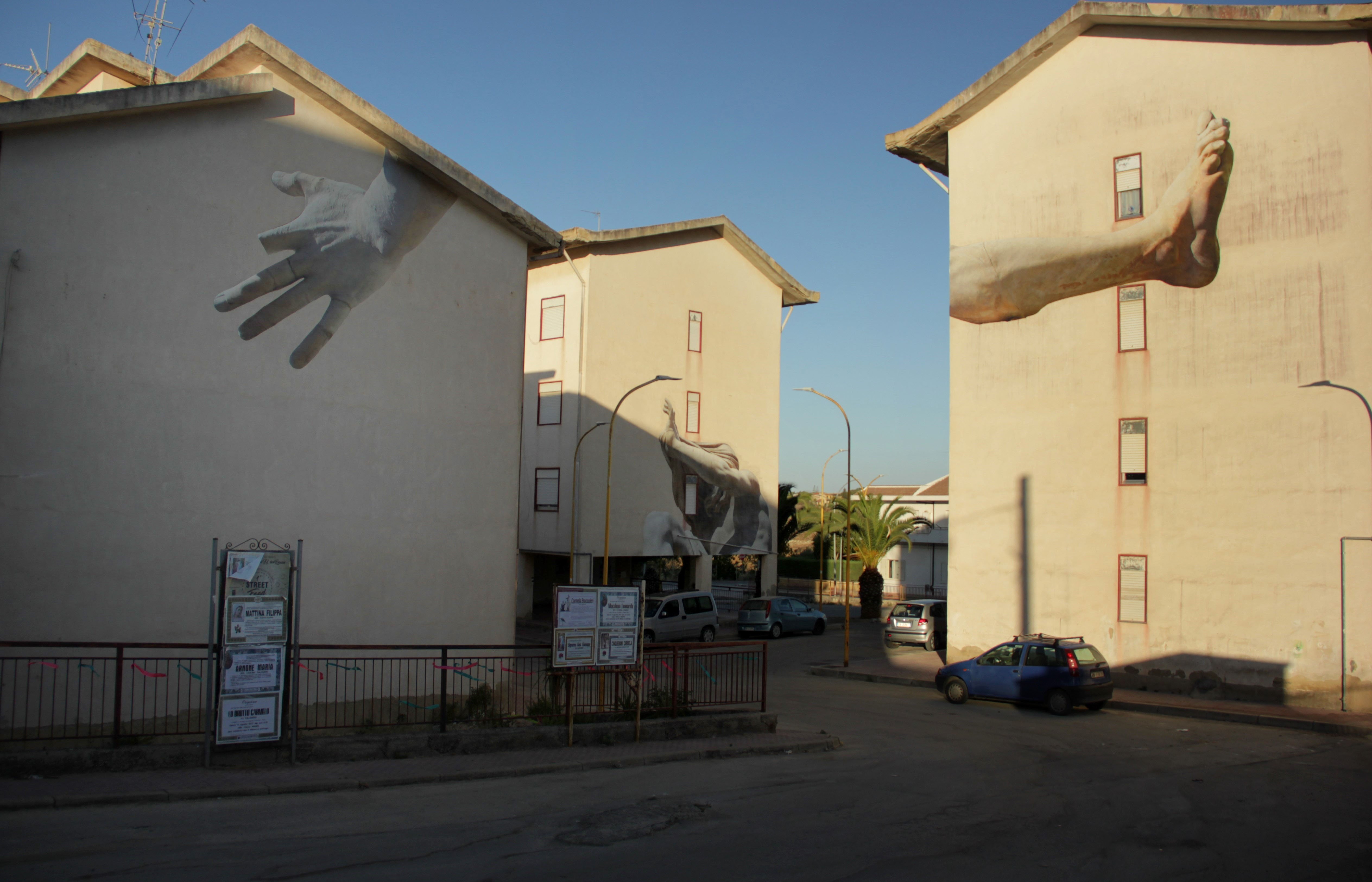Macrosomia, il nuovo progetto di SBAGLIATO in Sicilia | Collater.al 1