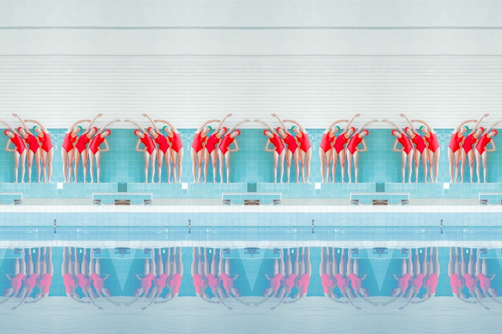 The Soviet swimming pools and swimmers of Maria Svarbova | Collater.al
