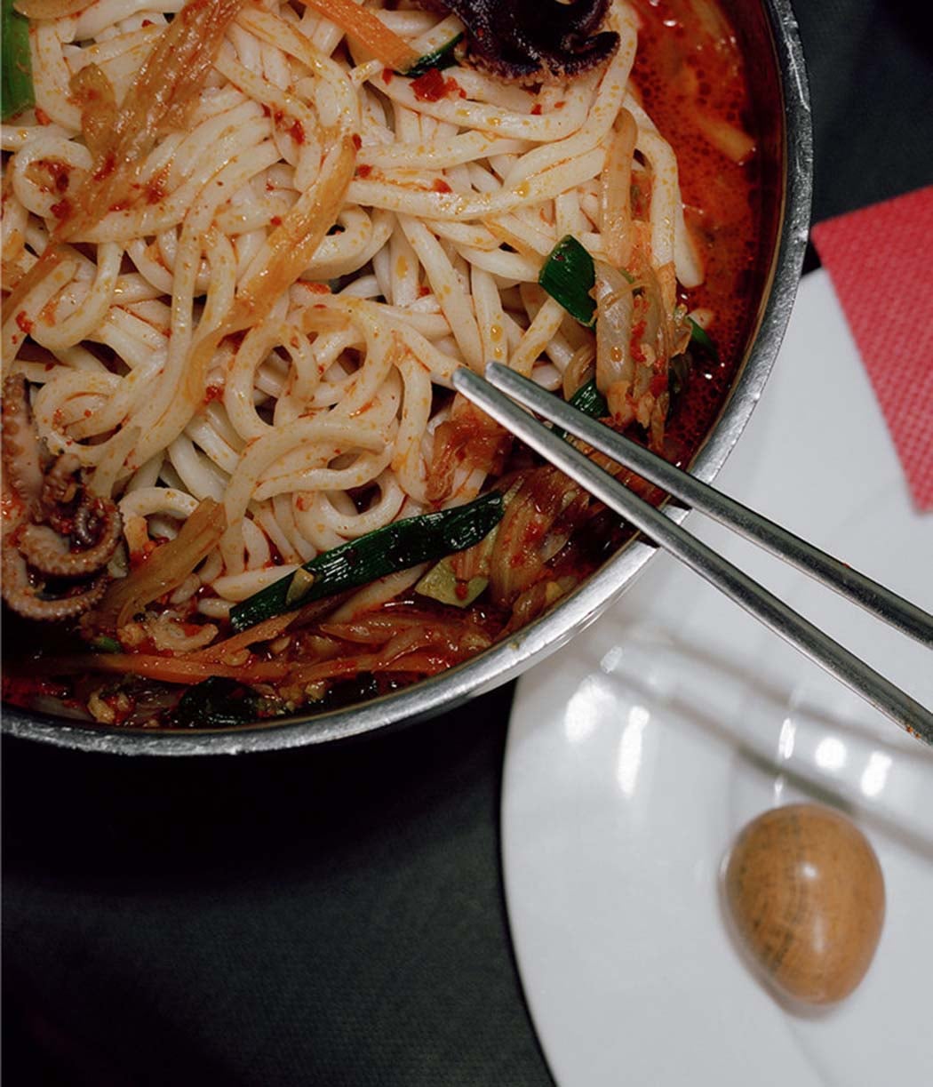 Still Lifes, la campagna di J. Kim che mixa moda e cultura culinaria | Collater.al 4