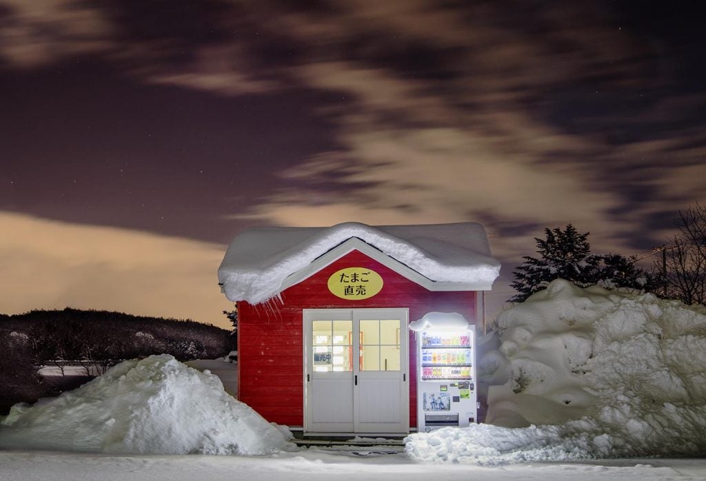 Roadside lights, i distributori automatici di Eiji Ohashi | Collater.al 3