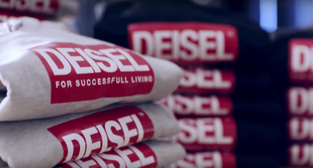 Diesel lancia Deisel, il falso logo del suo stesso brand | Collater.al 2