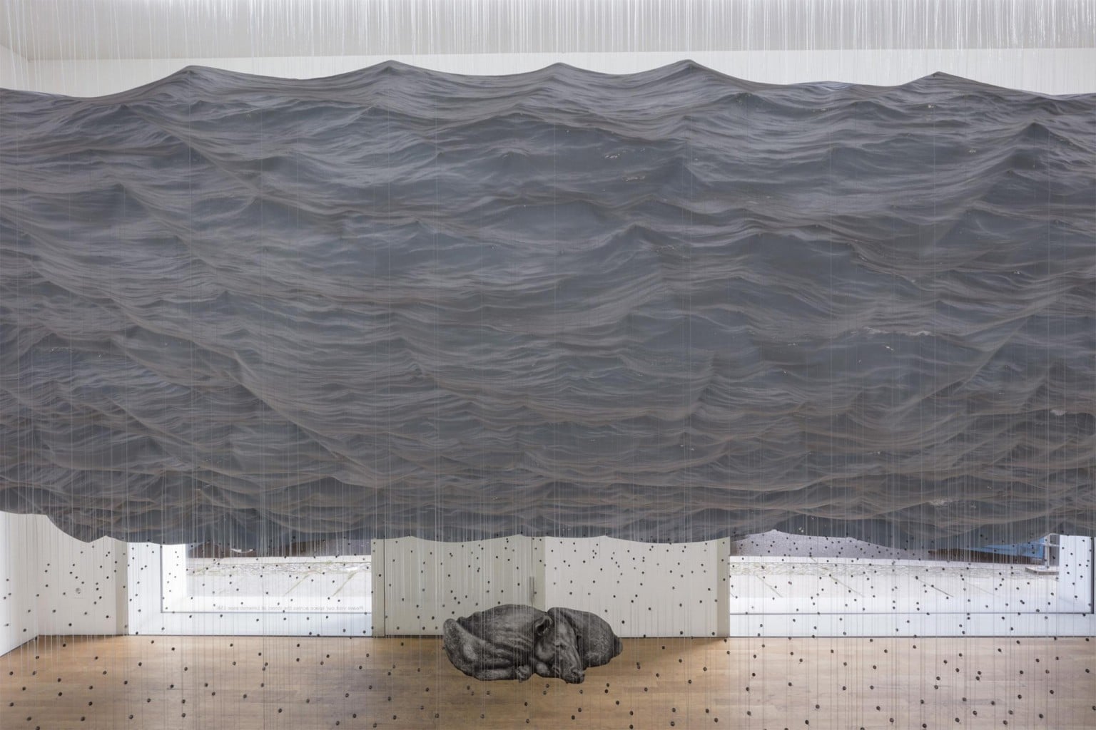 Le onde oceaniche sospese di Miguel Rothschild | Collater.al 3