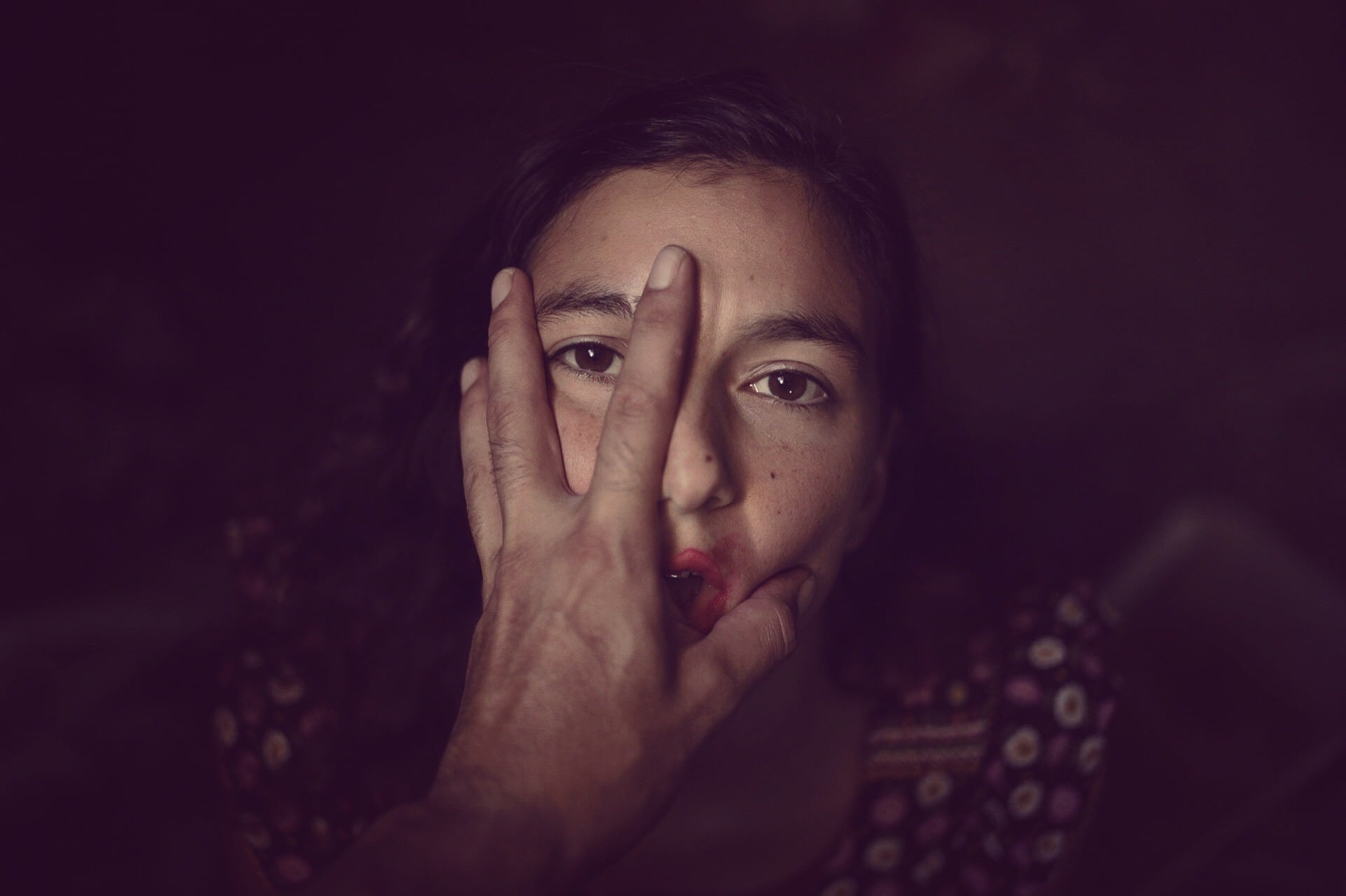 Sorry, can I take a picture of you I ritratti sconosciuti di Bennet Pimpinella | Collater.al 11