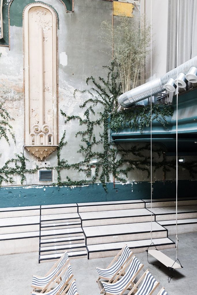 Il restyling di Plantea Studio cinema a luci rosse di Madrid | Collater.al 3