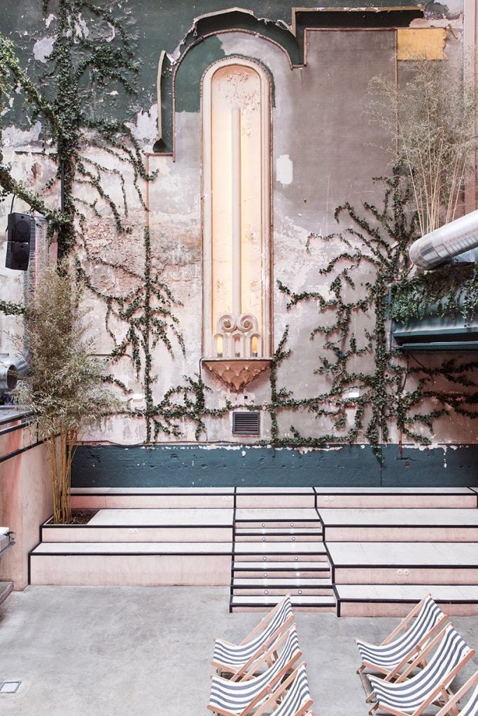 Il restyling di Plantea Studio cinema a luci rosse di Madrid | Collater.al 9