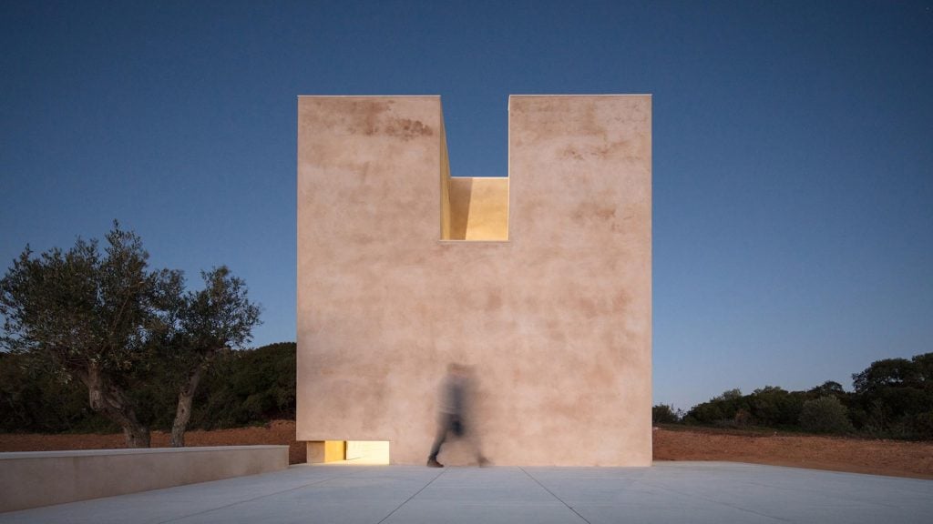 La Capela do Monte di Álvaro Siza è un rifugio per lo spirito | Collater.al 15
