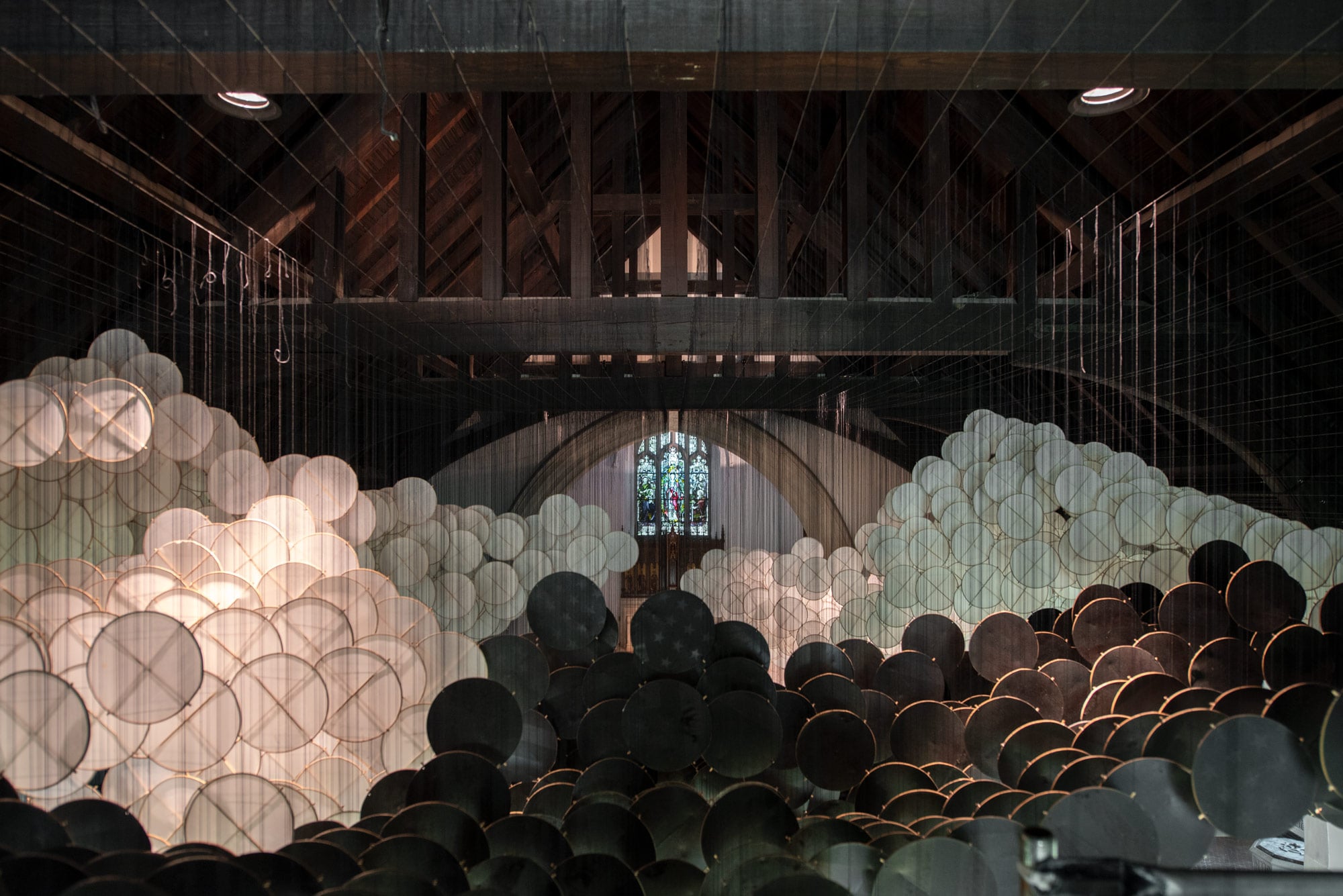 The Eclipse è la suggestiva installazione di Jacob Hashimoto | Collater.al 3