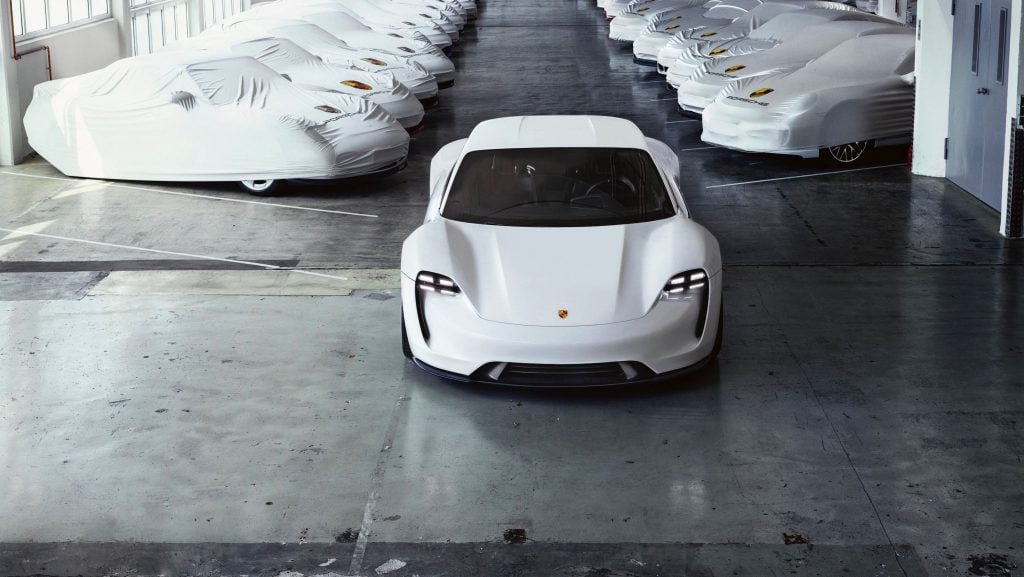 Porsche Taycan la prima porsche full electric | Collater.al