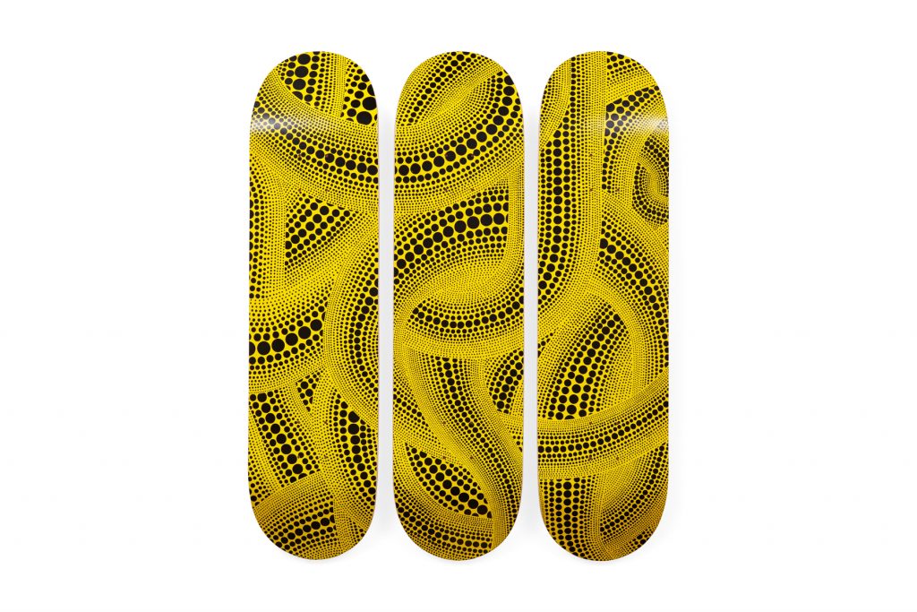 Yayoi Kusama lancia la sua linea di skateboard presso il MoMa | Collater.al